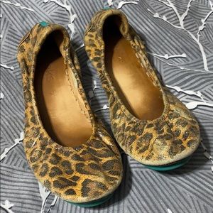 Leopard Tieks
